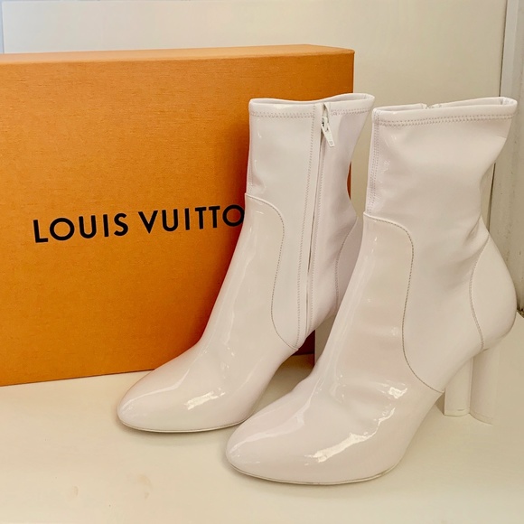 Louis Vuitton Shoes - SILHOUETTE ANKLE BOOT